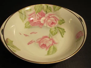 Quality VTG Rosenthal "Sylvia" Pink Roses & Falling Petals Decorated Large Bowl - Picture 1 of 4
