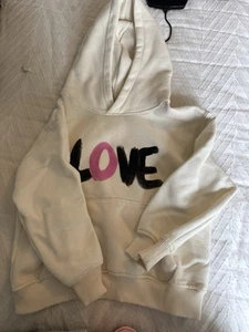 Zara Girls Love hooded sweatshirt Size 6/7 - Picture 1 of 3