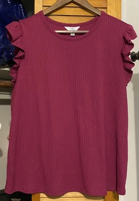 Top TIME and TRU Violeta Magenta Acanalado Volantes Manga XL Foto 1 de 4