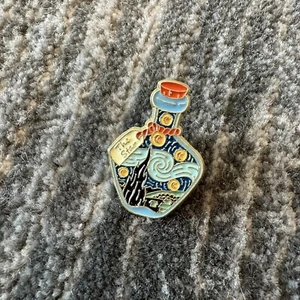 Enamel Pin Starry Night In A Bottle Brooch Van Gogh Lapel Badge Artist Jewelry - Picture 1 of 4