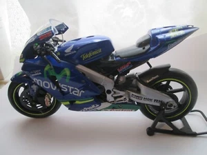 SETE GIBERNAU HONDA RC211V MOTO GP 2005 1-12 SCALE NEW RAY MOTORCYCLE MODEL - Imagen 1 de 4