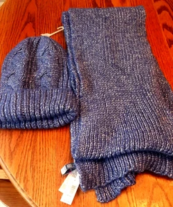 Old Navy Blue Loose Knit 70" Scarf and Cable Knit Hat Set One Size NWT - Picture 1 of 3