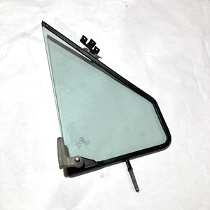 1992-1996 Ford F-150 vent glass LH (wing window) F-250 F-350, Bronco - Picture 1 of 12