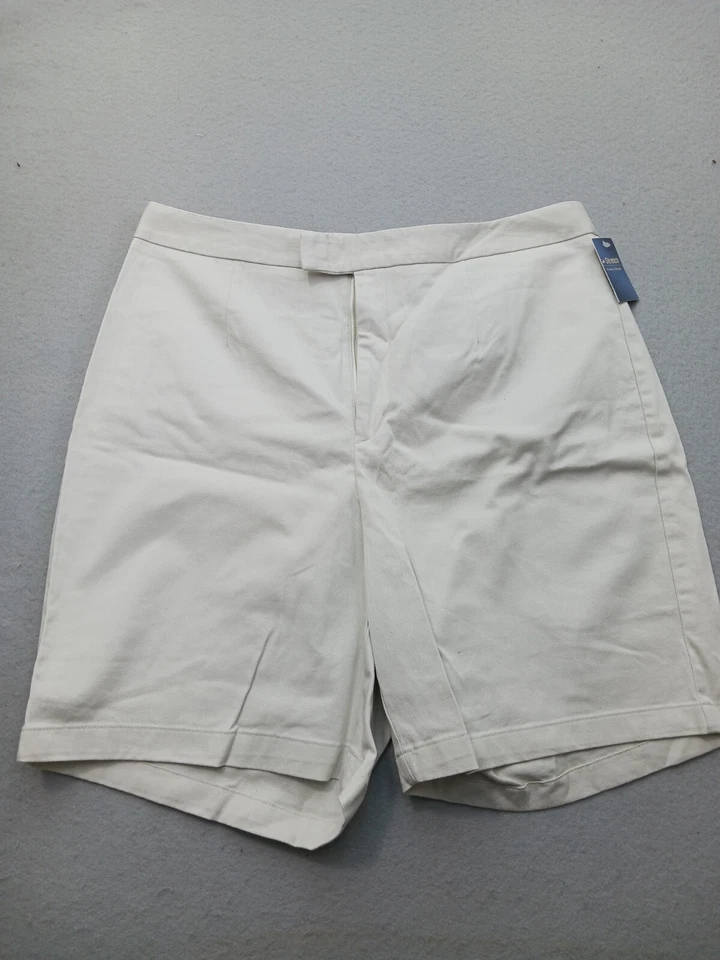 Dockers Women Shorts Size 16W White Cotton Stretch Mid Rise - Image 1 of 4