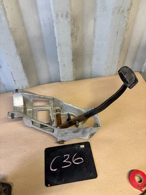 1980 1986 FORD f150 F250 BRONCO AUTOMATIC TRANSMISSION BRAKE PEDAL ASSEMBLY E4TA - Image 1 of 4
