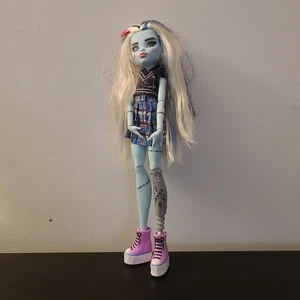 Monster High Frankie Stein G3 Reboot Mattel 2021 bambola - Foto 1 di 3