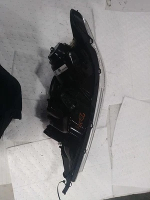 Used Left Headlight Assembly fits: 2018 Mitsubishi Outlander sport halogen Left Foto 1 de 4