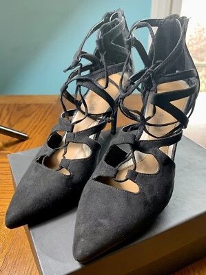 Tacones de gamuza para dama talla 9,5 de Rampage ¡Excelente estado! Sku 18 Foto 1 de 4