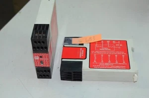 Banner Engineering EM-7-7A Safety Module Lot of 2 - Picture 1 of 1