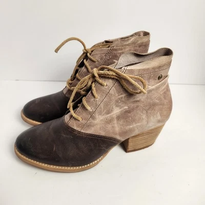 CAT Caterpillar Women's Block Heel Marlowe Two Color Booties Size 7W - Image 1 of 4