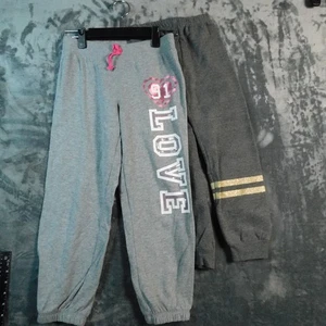 Pantalones deportivos para niños 2 pares grises ambos talla 7/8 cintura elástica - Imagen 1 de 10