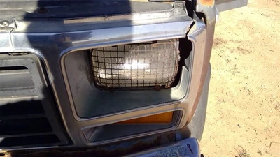 Driver Left Headlight Black Grille Fits 82-86 BRONCO 380925 Foto 1 de 2