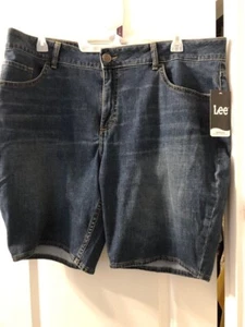 Women's Lee Midrise Bermuda Short Size 22W M  Blue Regular Fit NWT - Picture 1 of 7
