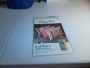 LAZY GIRL DESIGNS LGD133 In a Pinch 10 Minute Pillow Pattern - Picture 1 of 1
