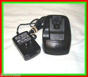 MOTOROLA Phone Charger cradle & cable & AC Adapter Model: NTN-2073A NTN2073A - Picture 1 of 1