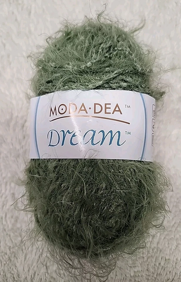 Moda DEA Dream Yarn Color Leaf 102 Grams Total 57 Nylon 43 Acrylic Soft