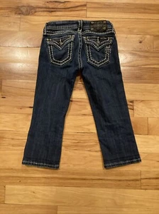 Miss Me Capri Blue Denim Capri Stretch Jeans Girls Tag Size 12 Act Size 25 x 18 - Picture 1 of 12
