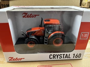 4951 RARE Universal Hobbies Zetor Crystal 160 Tractor 1:32 scale - Picture 1 of 10