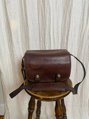 Bolsa de cámara pequeña Oberwerth Freiburg para sistema Leica M - marrón/negro Foto 1 de 4