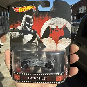 1/64 HOT WHEELS REAL RIDERS RETRO BATMOBILE BATMAN VS SUPERMAN BVS - Picture 1 of 4
