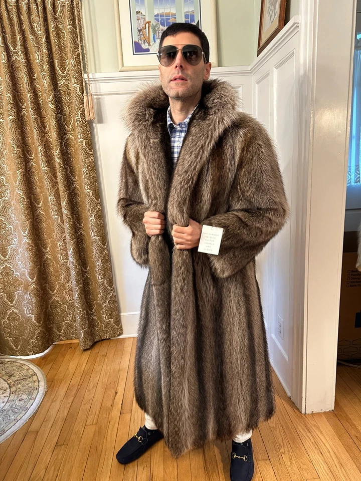 NEW Real 47" Long Mens Silver-Tipped Raccoon Fur Jacket Size 40R Medium Top Coat - Image 1 of 4
