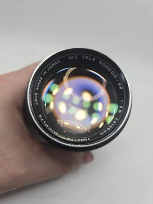 Lente de cámara Minolta MC Tele Rokkor-PF 135 mm f/2,8 con tapas y estuche Japón Foto 1 de 4