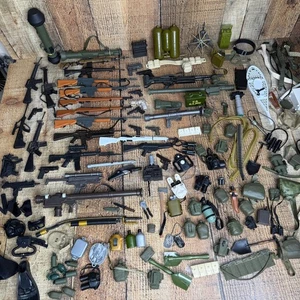 VTG HUGE LOT GI JOE 12 ACTION FIGURE PARTS ARMY GUNS KNIVES BAZOOKAS ACCESSORIES - Picture 1 of 12