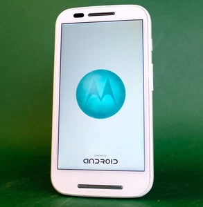 Motorola Moto E 1st Gen White Tesco Network 4GB 4.3" 5MP Android Smartphone - Picture 1 of 6