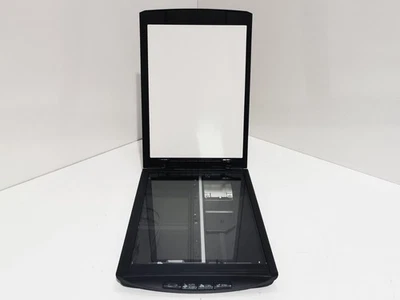 Canon CanoScan LiDE 120 Flatbed A4 Colour Document Scanner - Image 1 of 4