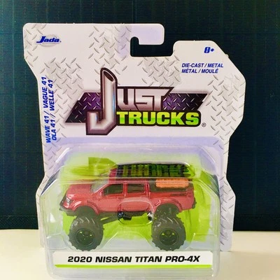 Camionetas Nissan Titan 2020 Just Jada 1:64 elevadas 4x4 Foto 1 de 2