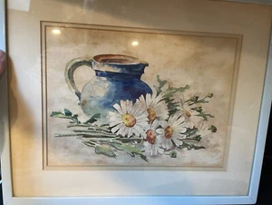 12"x14,5" gerahmtes Vintage Stillleben Aquarell signiert Grace 1958 - Krug & Gänseblümchen - Bild 1 von 7