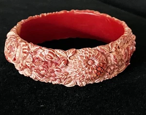 Vintage Peach / Light Orange / Pinkish Resin Floral Bangle Bracelet - Picture 1 of 11