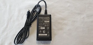 Genuine Sony AC-L15A AC Mains Adapter Charger 8.4V 1.5A Camcorder Video Camera - Picture 1 of 7