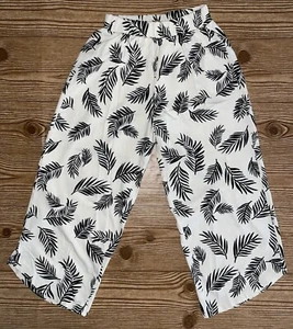 Girls Zara Cream With Black Leaves Print Trousers Size 10 CM 140 - Picture 1 of 10