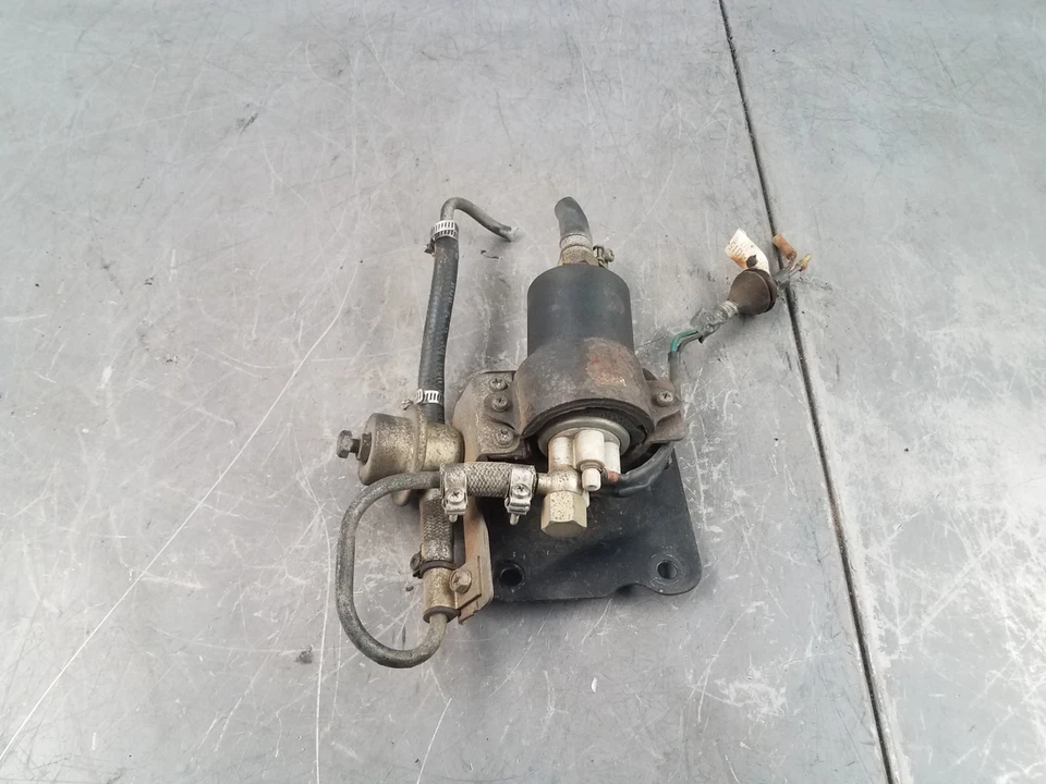 Nissan 280Z 1978 bomba de combustible/amortiguador #8939 Foto 1 de 4