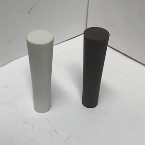 New Style-Caulk-Calk CAP REUSABLE CAP Covers Tips Of Caulk Tubes~Glue Bottle Tip - Picture 1 of 6