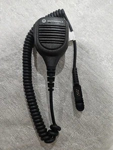 MOTOROLA PMMN4071A IMPRES RSM is a large remote speaker microphone with a 3.5mm - Zdjęcie 1 z 2