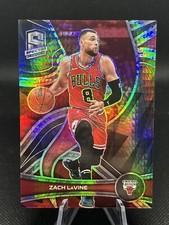 2021-22 Spectra Zach Lavine Asia Red Hyper Variation Chicago Bulls #4