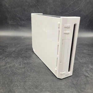 Nintendo Wii Console RVL-001 Works, but Doesn't Play Discs (Console Only) - Picture 1 of 6