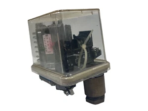 Westinghouse FANAL FF 4-4  Pressure Switch 0.22....4 bar - Picture 1 of 5