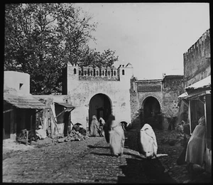Photo TANGIER SOUTH PORT GATE MOROCCO C1909 Magic Lantern Slide - Picture 1 of 5