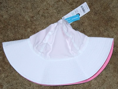 Girls Carter's NWT reversible solid swim bucket hat size 2T-4T - Image 1 of 2
