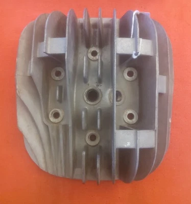 Cylinder Head 1977 Yamaha IT400 IT 400 77 YZ400 1W4-00 - Imagem 1 de 4
