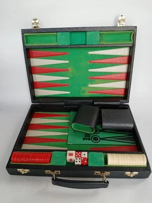 Vintage Portable Backgammon Set Complete with Chips, Dice, and Cups Compact (Y) - Image 1 of 4