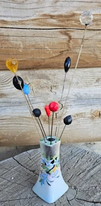 Lote surtido de 9 prendedores de sombrero antiguos y vintage ~ vidrio facetado... coleccionables únicos - Imagen 1 de 14