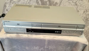 Sony SLV-D350P DVD VCR Combo Reproductor VHS Video Cassette Grabadora - Imagen 1 de 6