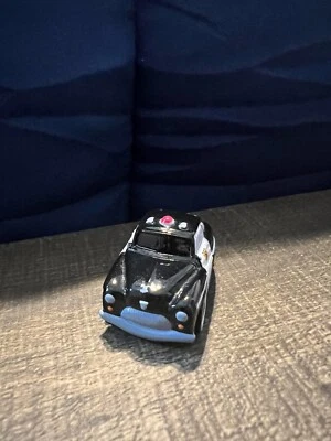Coches Disney Pixar - MINI CORREDORES PERSONALIZADOS SHERIFF DORMIDO MATTEL FUNDIDO A PRESIÓN Foto 1 de 2