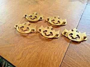 Drawer handles,heavy, polished brass, x 5. antique style - Picture 1 of 3