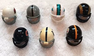Lote de 7 mini cascos de fútbol americano únicos de la NFL - Imagen 1 de 3