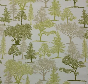 TELA MULTIUSOS DE ALGODÓN RICHLOOM LÍNEA ÁRBOL PERIDOTO VERDE D4131 ÁRBOLES POR YARDA 54"W - Imagen 1 de 5